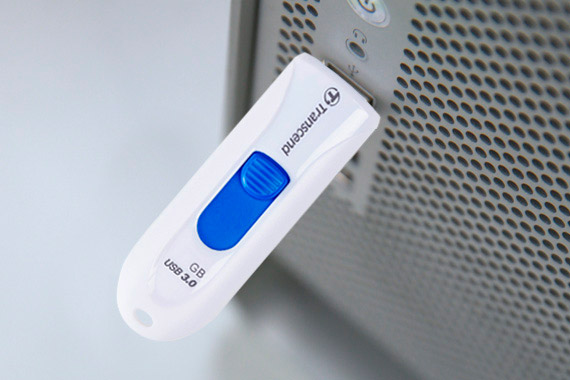 USB Flash Drive 128GB Transcend TS128GJF790W