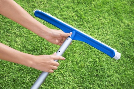 Насадка-щетка для чистки бассейна Bestway 58280