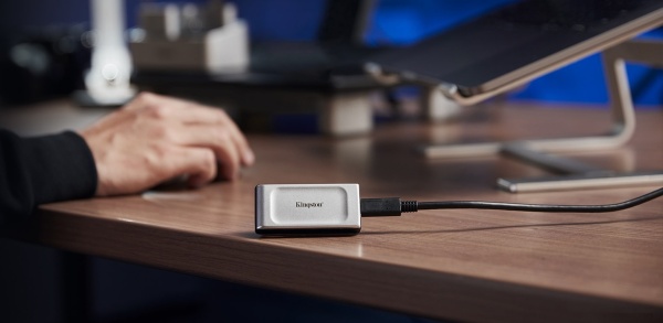 Внешний SSD 500GB Kingston SXS2000/500G