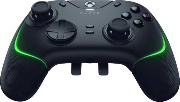 Геймпад RAZER Wolverine V2 Chroma Black, RZ06-04010100-R3M1