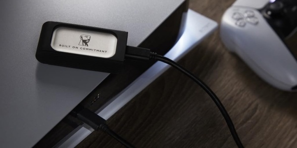 Внешний SSD 1TB Kingston XS2000 Silver, SXS2000/1000GA