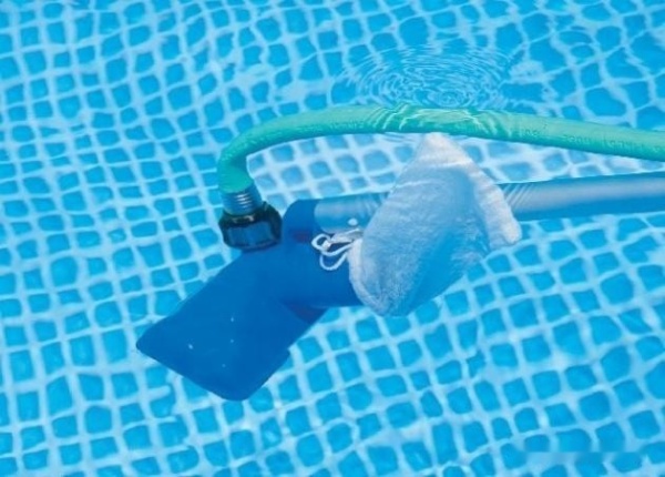 Набор для чистки бассейна Intex 28002