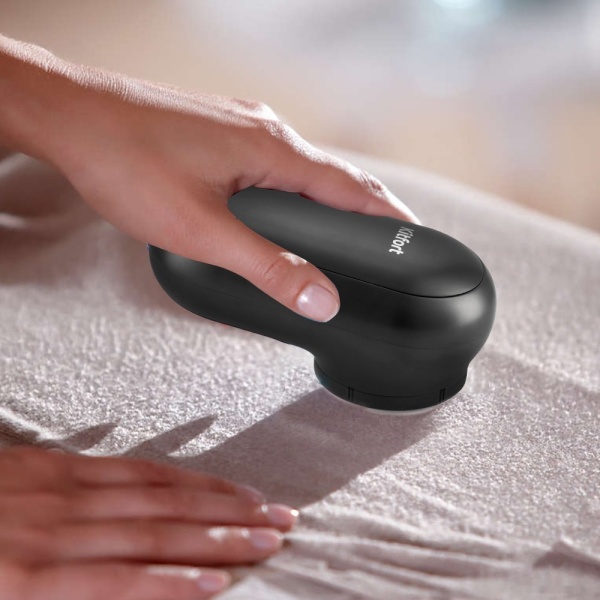 Машинка для удаления катышков Kitfort KT-2040, черный